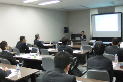 写真2：新製品発表会　4/19（火）大阪会場